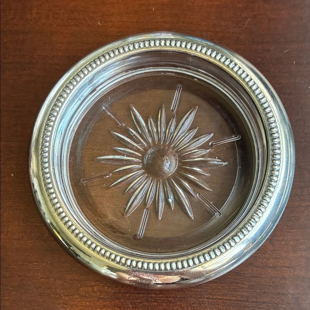 EUC! Vintage! Elegant Silver-plate and Cut Glass Coaster Set. - Picture 5 of 11